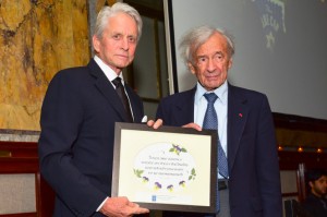 Michael Douglas presenting award to Elie Wiesel